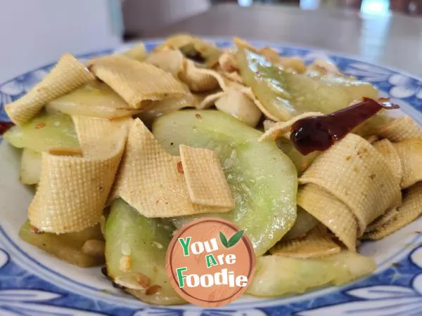 Stir-fried-cucumber-and-tofu-skin