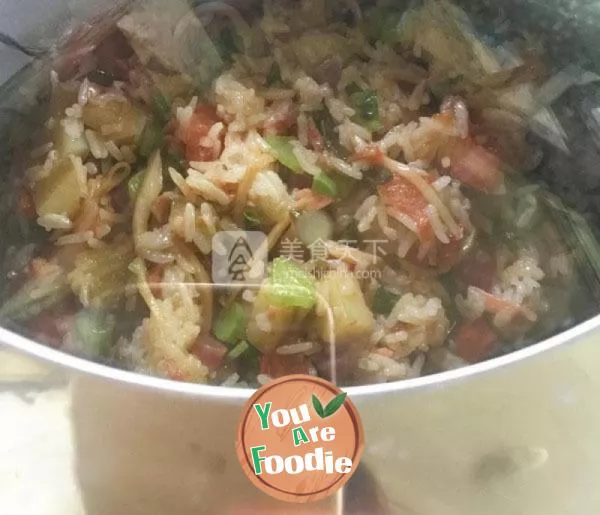 Stewed rice with potatoes and vegetables