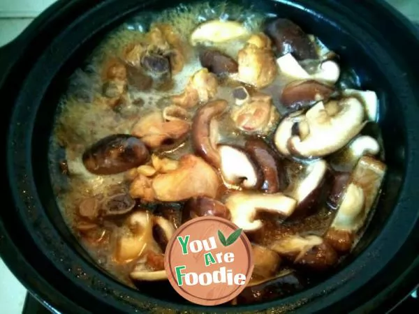 #Warm food \yellow braised chicken