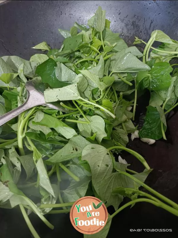 Sweet potato leaves with garlic