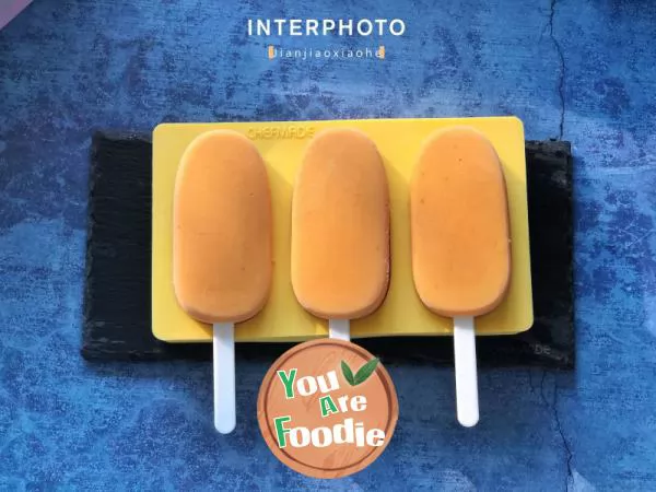 Loquat jam cream popsicle