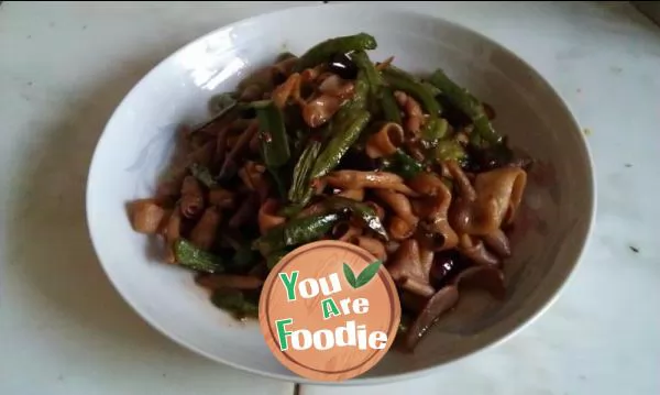 Fried-goose-intestines-with-green-pepper