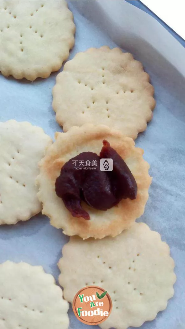 Bean paste sandwich biscuit