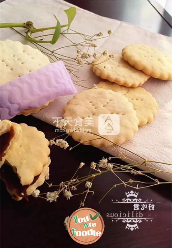 Bean paste sandwich biscuit