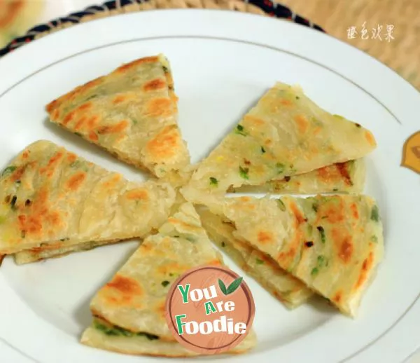 [scalded scallion oil cake] - the more you chew, the more delicious it becomes. I can't stop