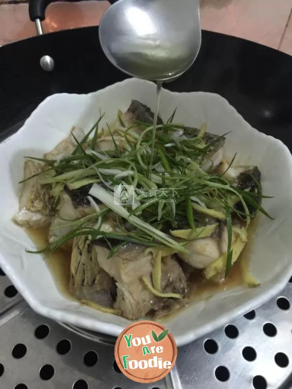 Steamed grass carp Brisket with soy sauce