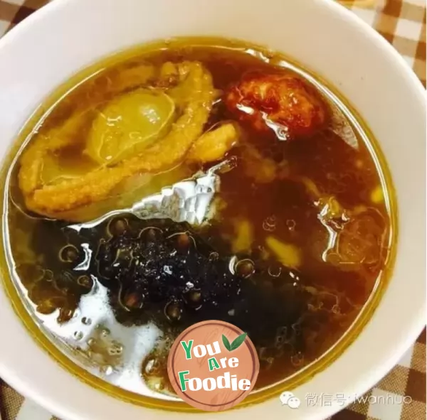 Steamed Abalone with Shark's Fin and Fish Maw in Broth