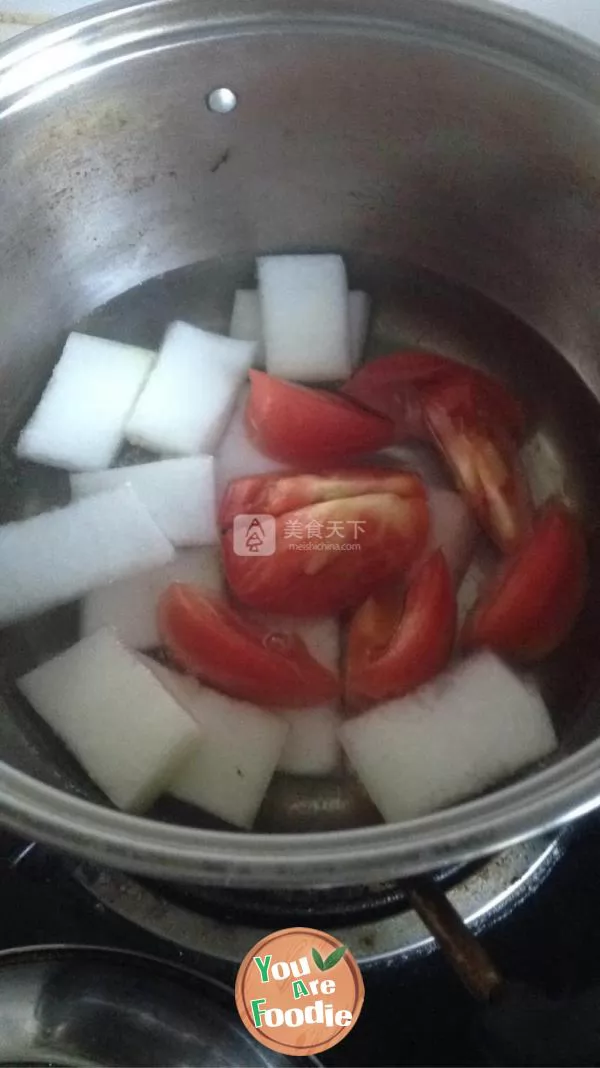 White gourd and tomato soup