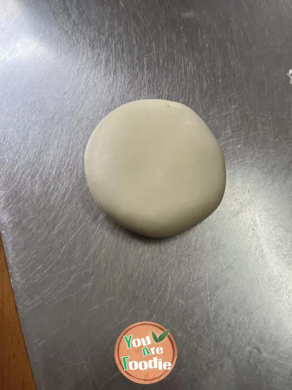 Making bean paste crisp