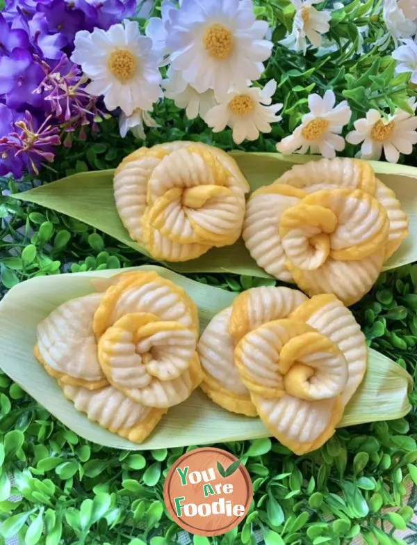 Double color steamed bread