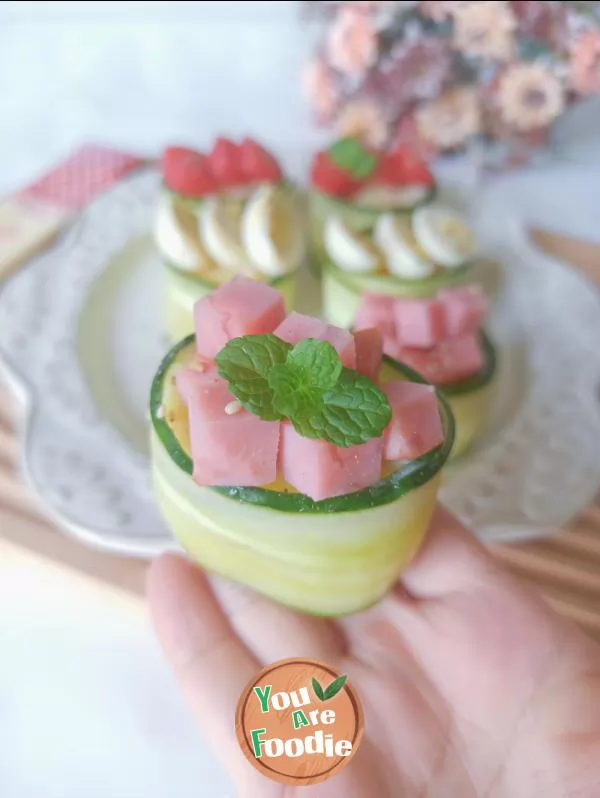 Cucumber-mashed-potato-salad-Sushi