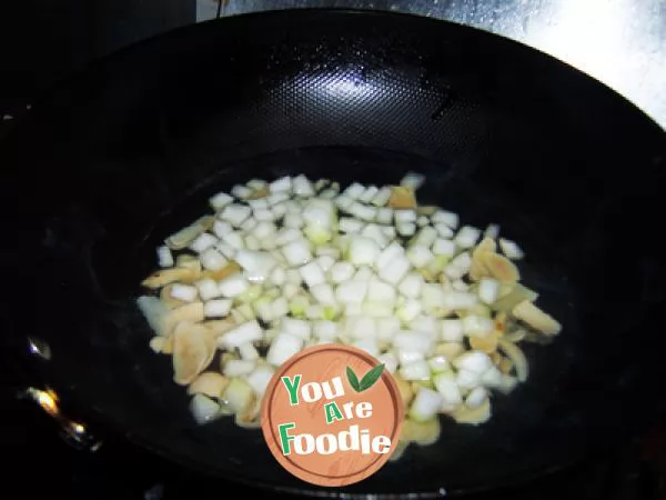 Lily, white gourd and egg flower soup