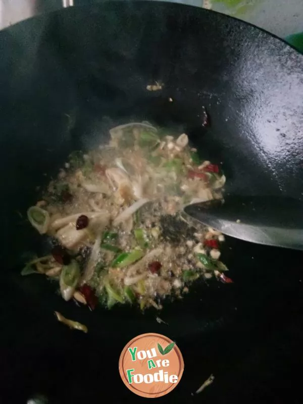 Hot and sour lotus root shreds