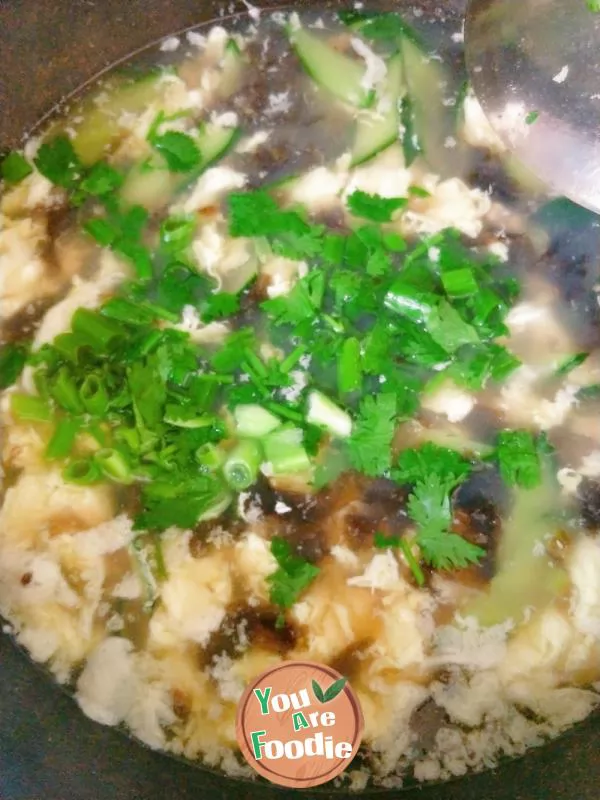 Cucumber egg clam soup