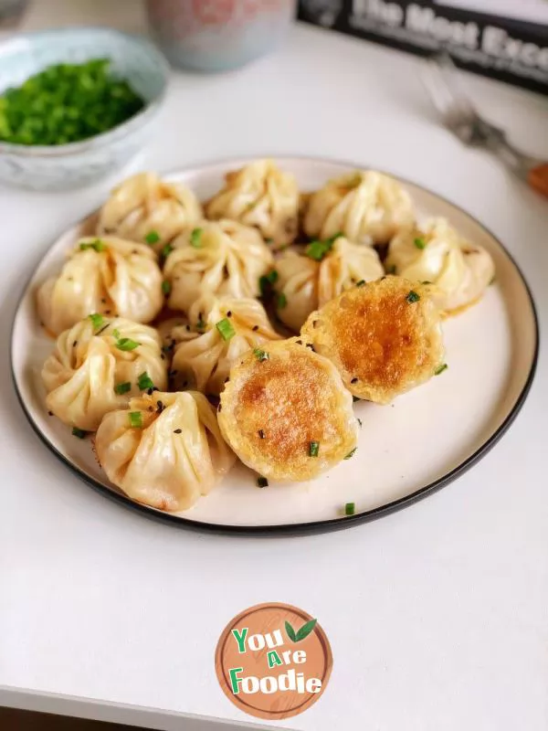 Crispy-base-pan-fried-bun-(no-kneading-required)