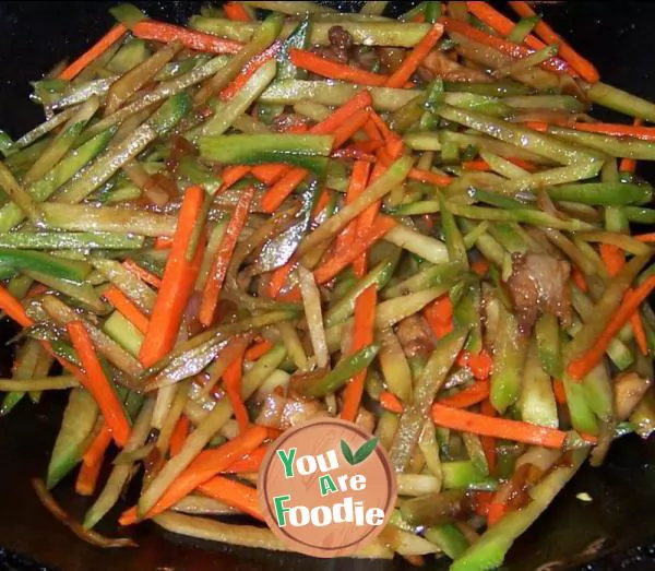 Braised pork with radish and shredded pork