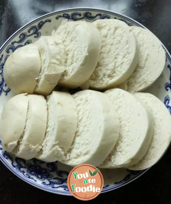 Steamed bun slices with Scallion