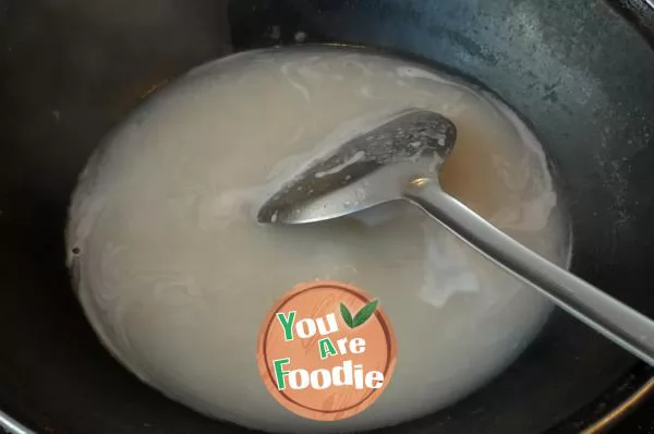 Shrimp powder and white gourd soup