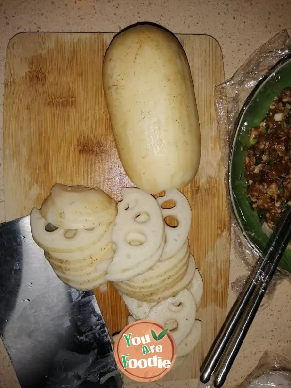 deep-fried lotus root sandwich