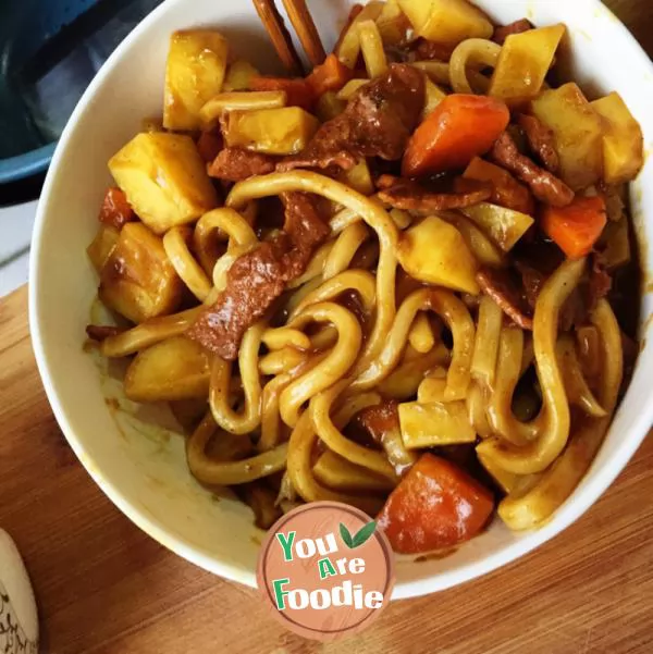 Beef-noodles-with-Curry