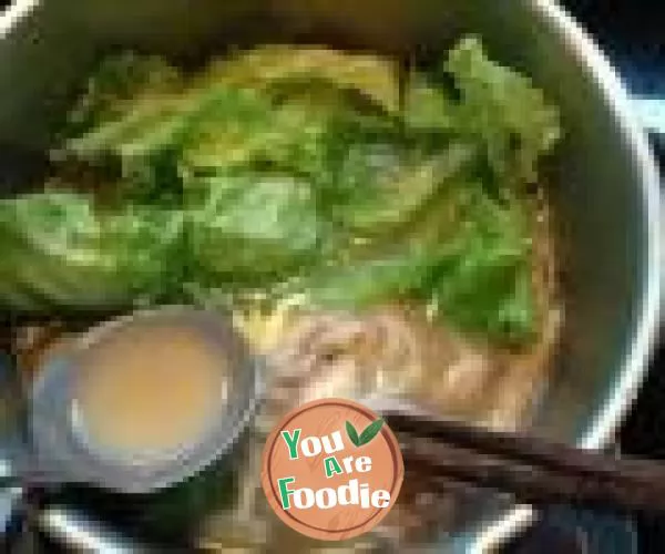 Rice noodles in chicken soup