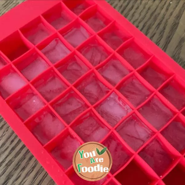 Spicy ice cubes