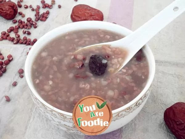 Double rice porridge with red beans and dates