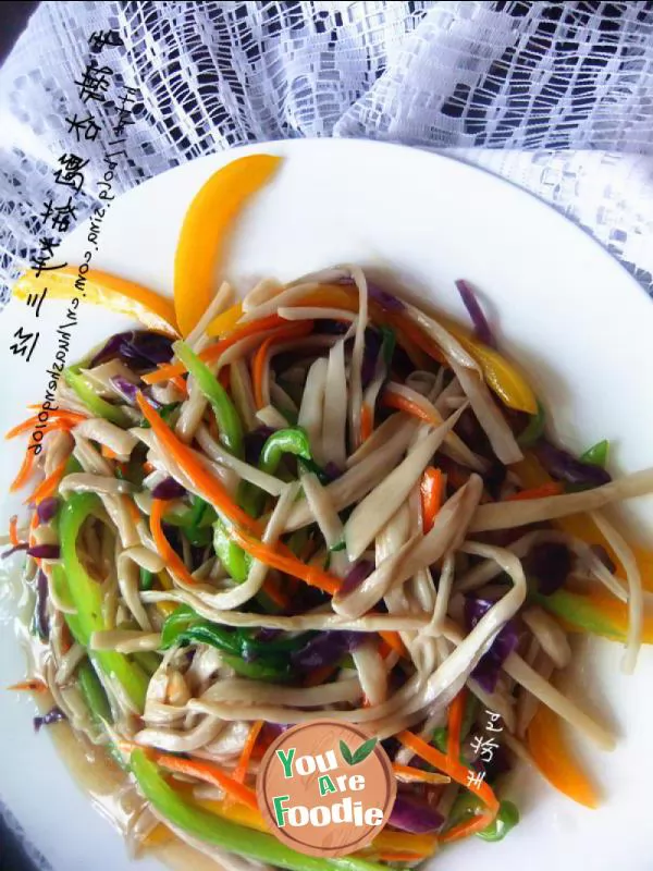 Stir-fried-red-pepper-with-mushroom-and-apricot