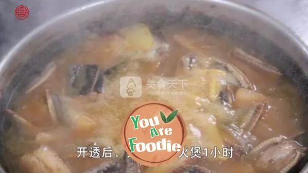 Hunan famous dish [braised snake with green pepper] with: snake killing method. Don't be timid