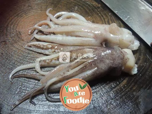 Sweet and spicy squid whiskers