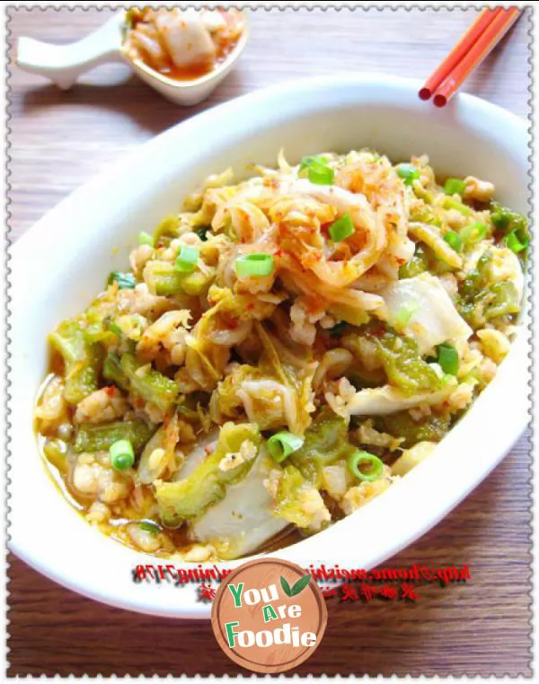 A new way to eat balsam pear - stir fried balsam pear with pickles