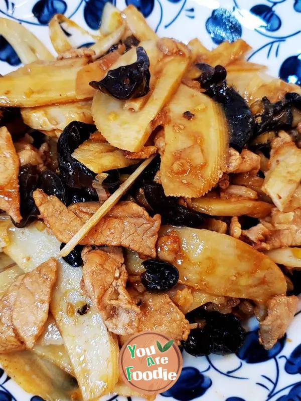 Laoshan Mat Noodles - Fried Pork with Lotus