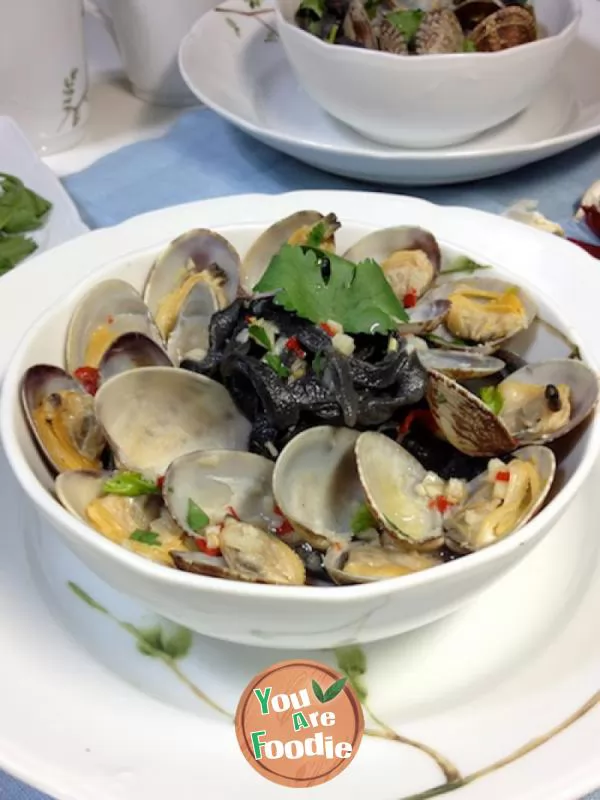 Garlic-spicy-clam-spaghetti-Black-Pearl-noodles-(Black-Pearl-noodles,-one-of-the-clam-Series)-[traditional-spaghetti]-fresh-taste