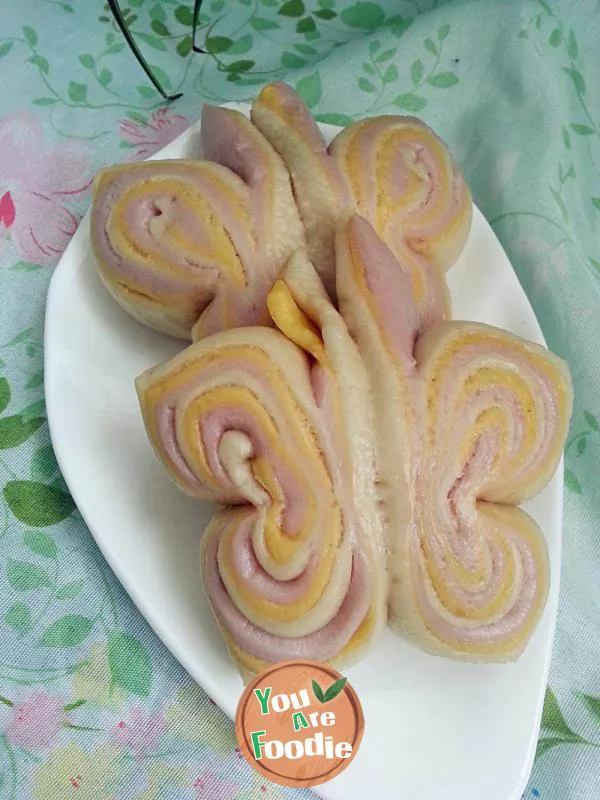 Butterfly steamed bread