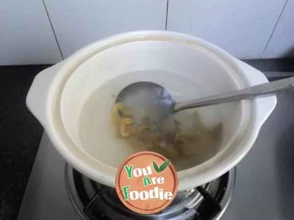 Appetizing, invigorating qi and essence -- [mustard and lean meat porridge]