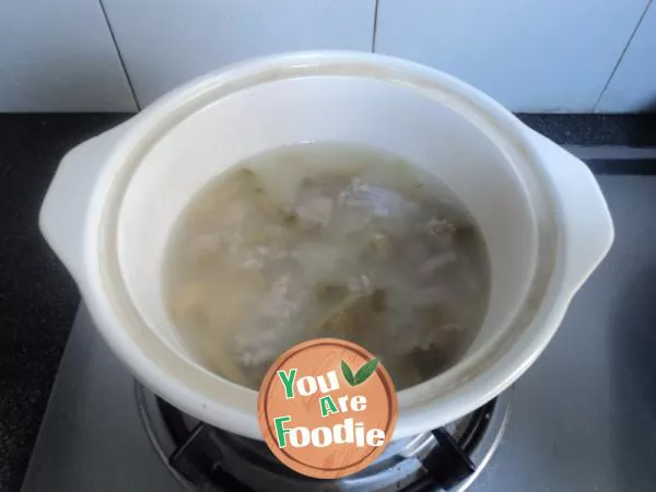 Appetizing, invigorating qi and essence -- [mustard and lean meat porridge]
