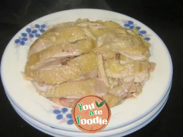 Sliced chicken with scallion oil