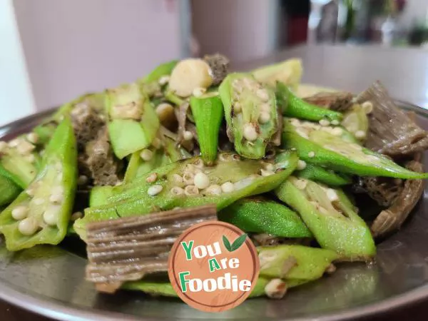 Stir fried black beans with okra and Rolls of dried bean milk creams