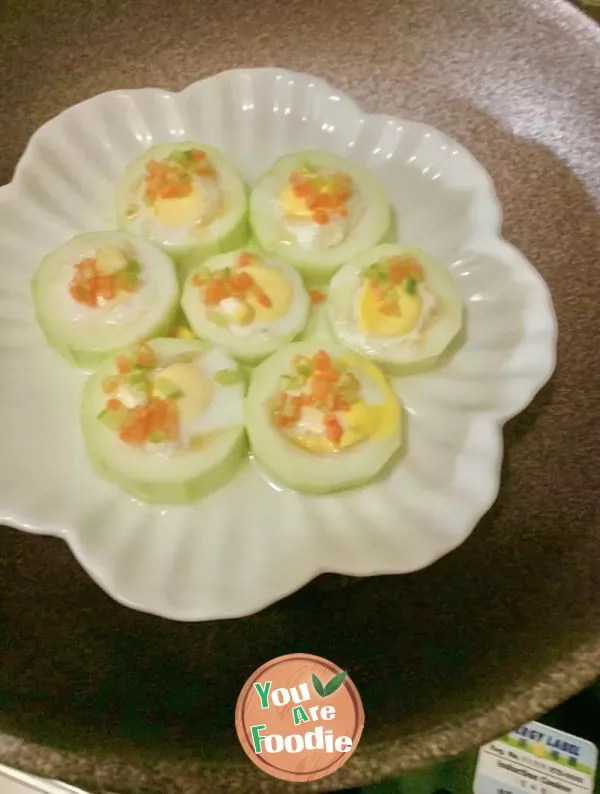 Steamed quail eggs with zucchini