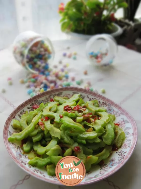 Fried balsam pear with chopped pepper