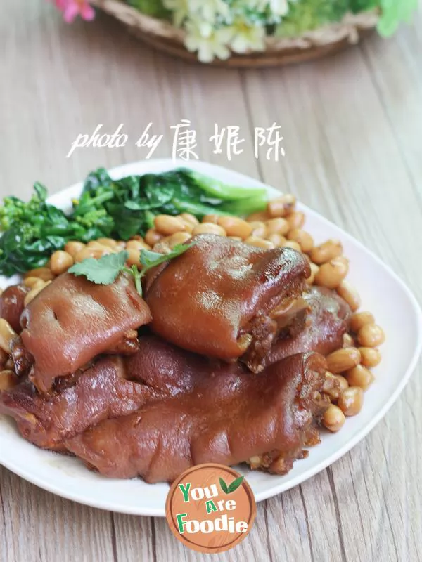 Pot-stewed-Pig-Feet