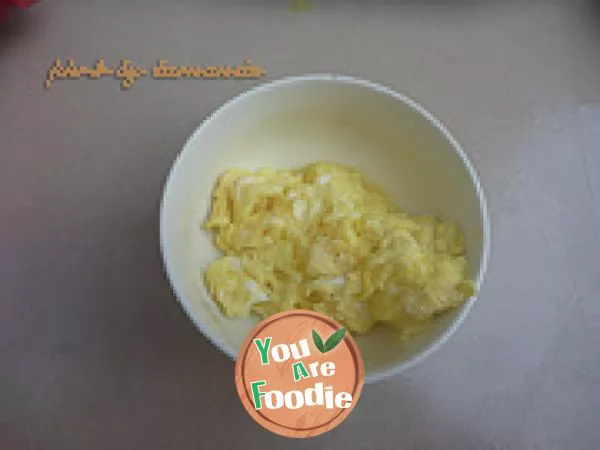 Fried egg with bamboo shoots