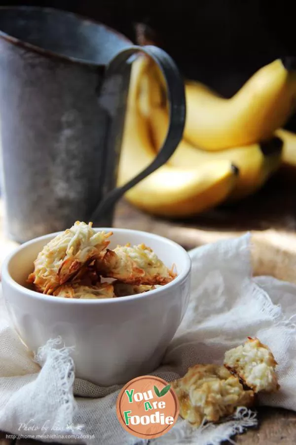 Banana-coconut-biscuit