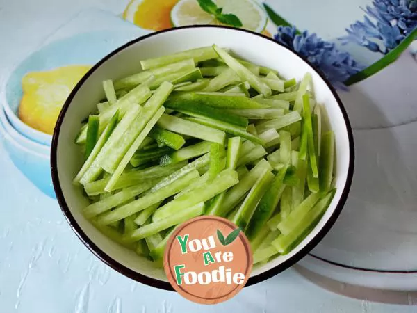 Fried shredded pork with green radish