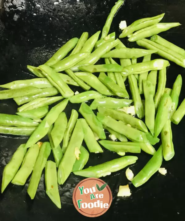 Stir fried pork with four seasons dried beans
