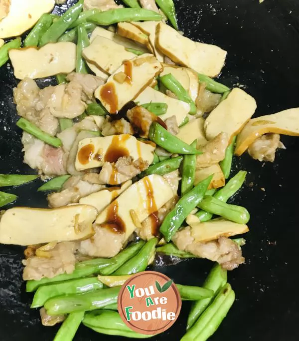 Stir fried pork with four seasons dried beans