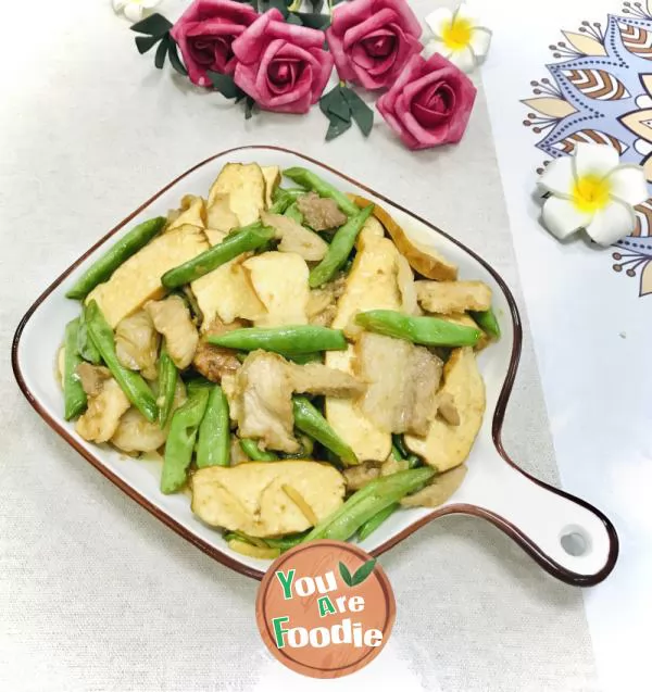 Stir fried pork with four seasons dried beans
