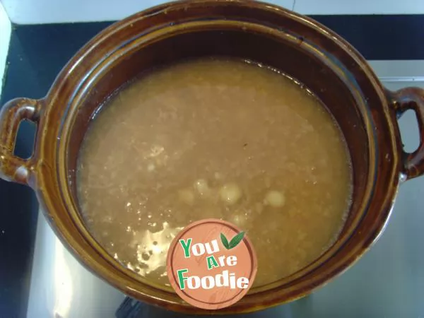 Refreshing health preserving porridge in summer [lotus leaf and lotus seed porridge]