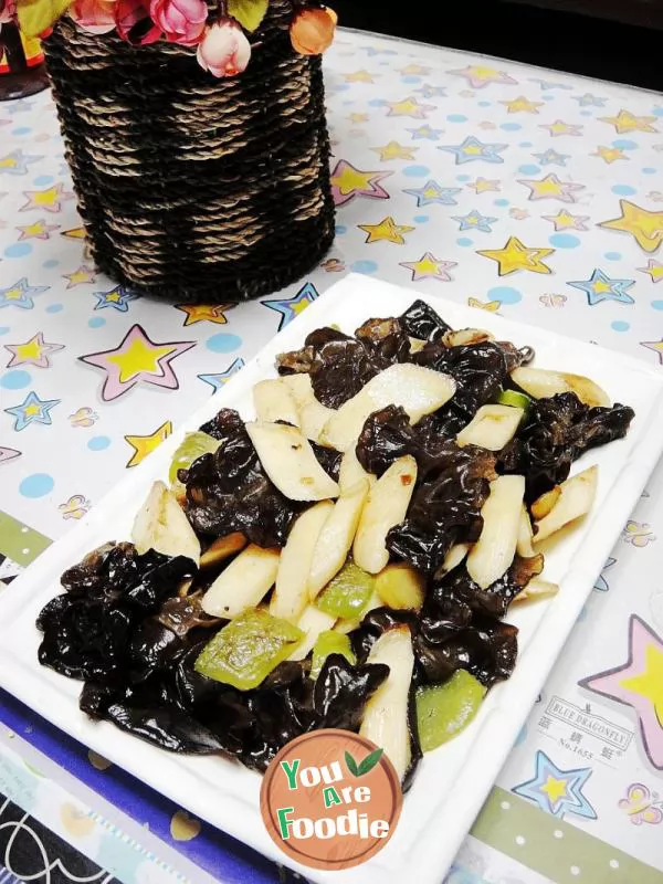 Sauteed-Chinese-Yam-with-Black-Fungus