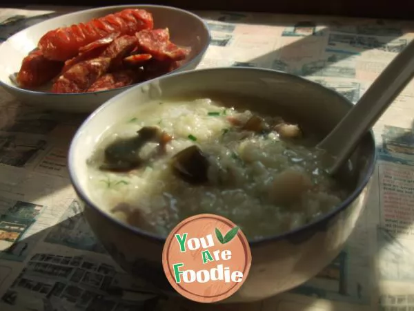 Congee-with-Minced-Pork-and-Preserved-Egg